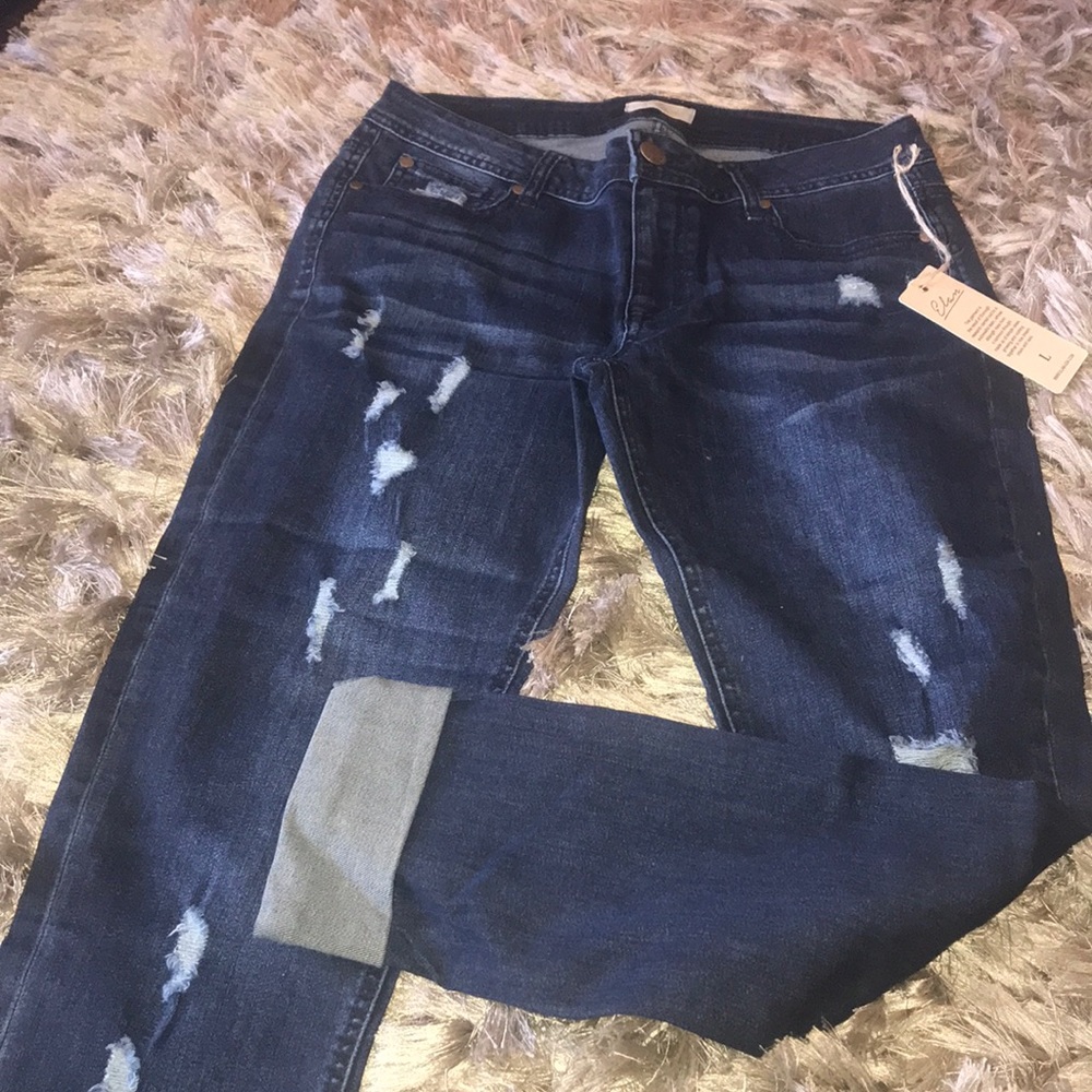 Elan ladies jeans size L. NWT